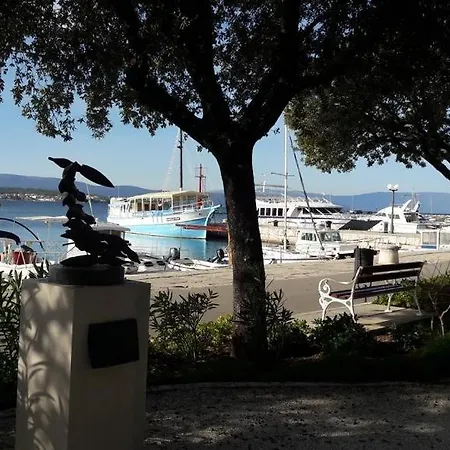 4693-2 For Max. 4 Pers. In 马林斯卡