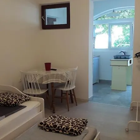 公寓 4693-2 For Max. 4 Pers. In 马林斯卡